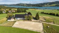 Exklusive REITERHOF in einzigartiger Alleinlage im Salzburger Seenland - Titelbild