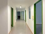 Großzügige Büroeinheit mit Parkmöglichkeiten und Halle mit Rolltor - Büro und Garage, Immobilien-Kurz-Salzburg